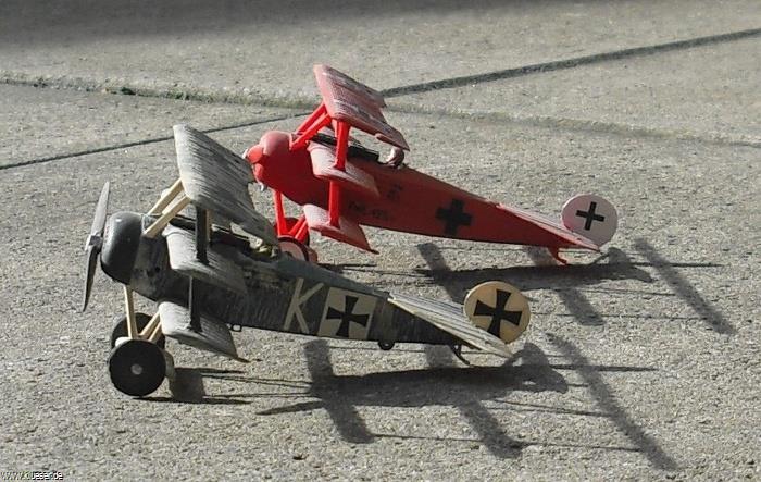 Fokker Dr1 425/17 Roter Baron, Fokker Dr1 213/17 Kempf