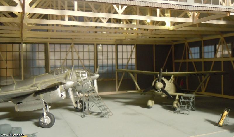 Hangar, Henschel Hs 127 V-1