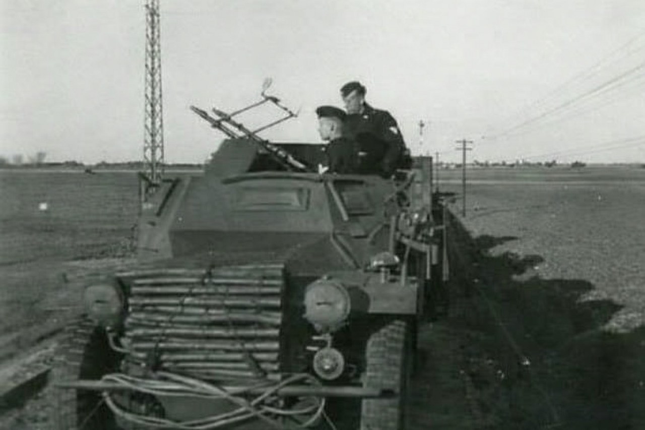 Sd.Kfz. 221 Zwillingssockel 36